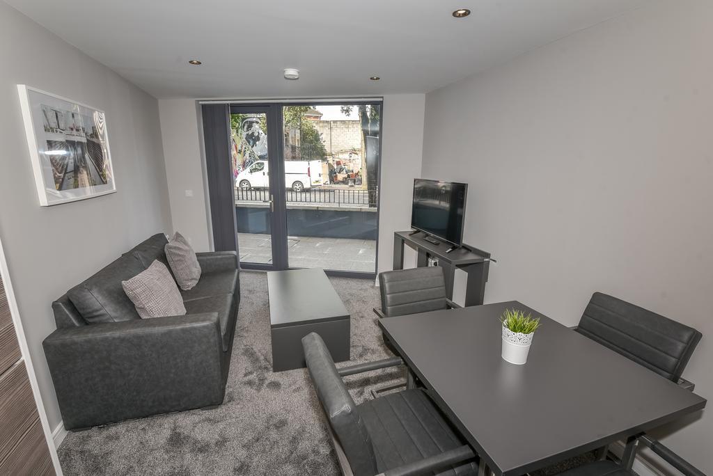 בלפסט Dream Apartments St Thomas Hall מראה חיצוני תמונה